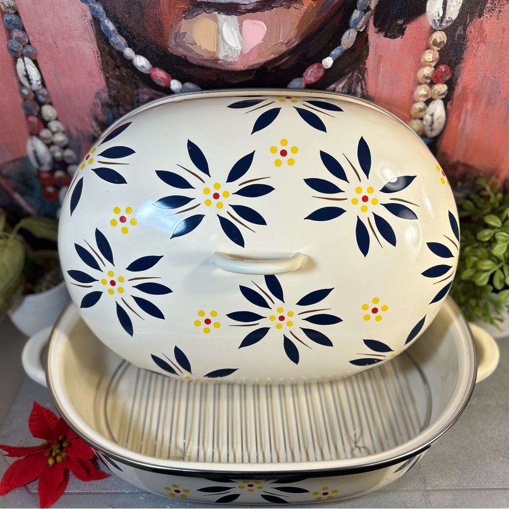Temptations Ivory Oval 17 qt XL stovetop and oven safe